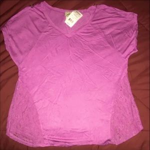 NWT LG Eyelash Cold Shoulder Top